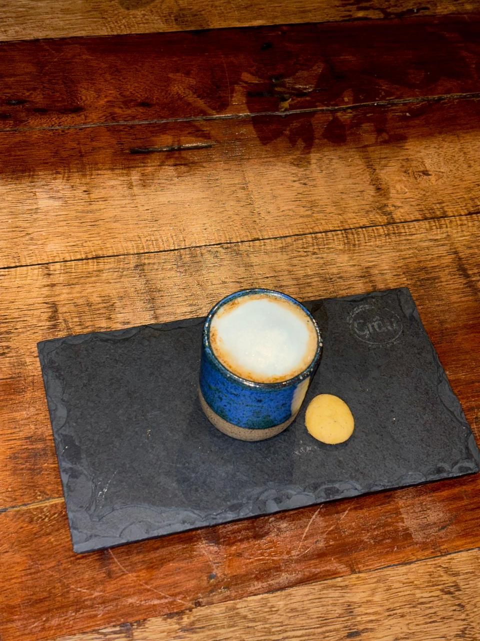 Macchiato Grâu: Extração Técnica & Espuma de Leite Integral