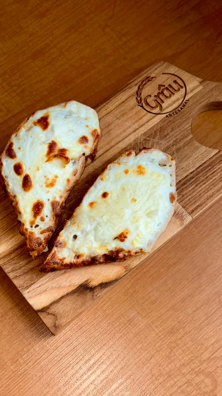 Requeijão Toast Grâu: Baguete de Fermentação Longa & Requeijão Gratinado